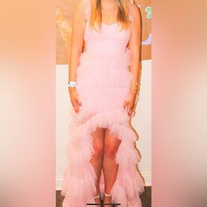 Ashley Lauren size 6 High Low dress. Light pink.